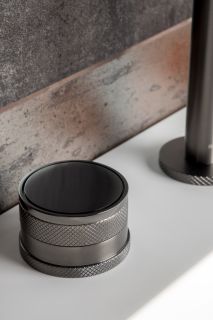 Встраиваемый смеситель для раковины Boheme Prestige 152-GM-PR оружейная сталь